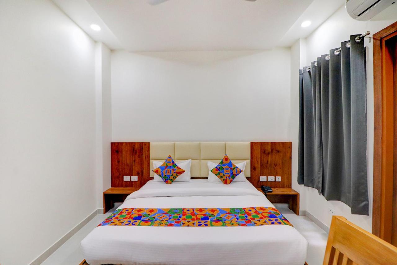 Fabexpress The Regalia Inn Lucknow Eksteriør bilde