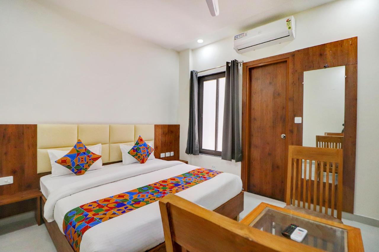 Fabexpress The Regalia Inn Lucknow Eksteriør bilde